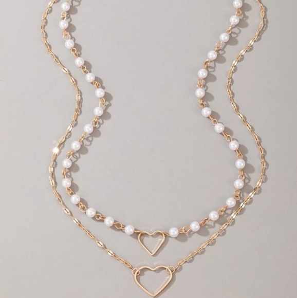 *Debra* Heart and Pearl Necklace - Picture 2 of 4